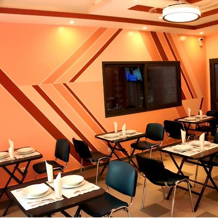 Hotel Laval Abidjan Luaran gambar
