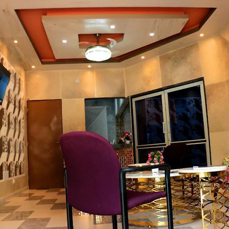 Hotel Laval Abidjan Luaran gambar