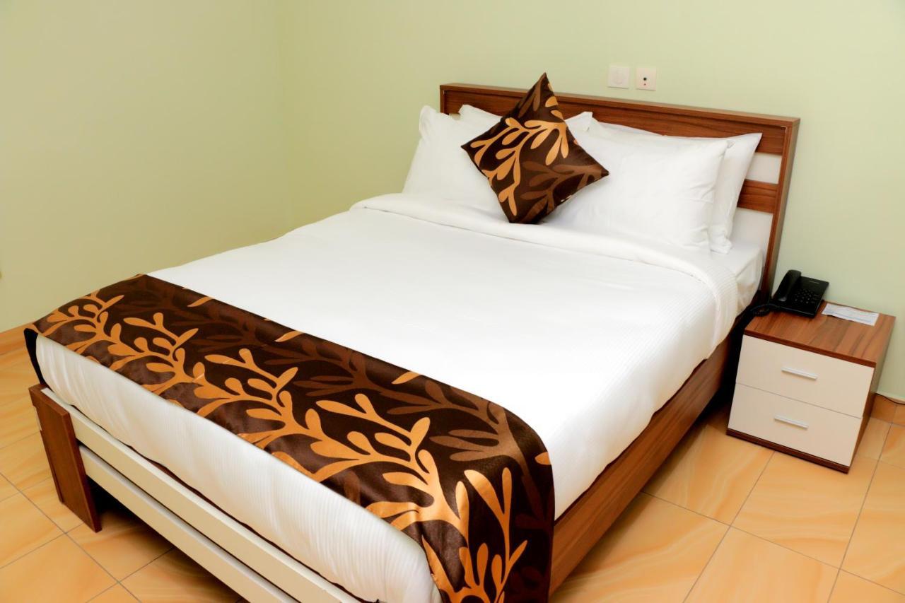 Hotel Laval Abidjan Luaran gambar